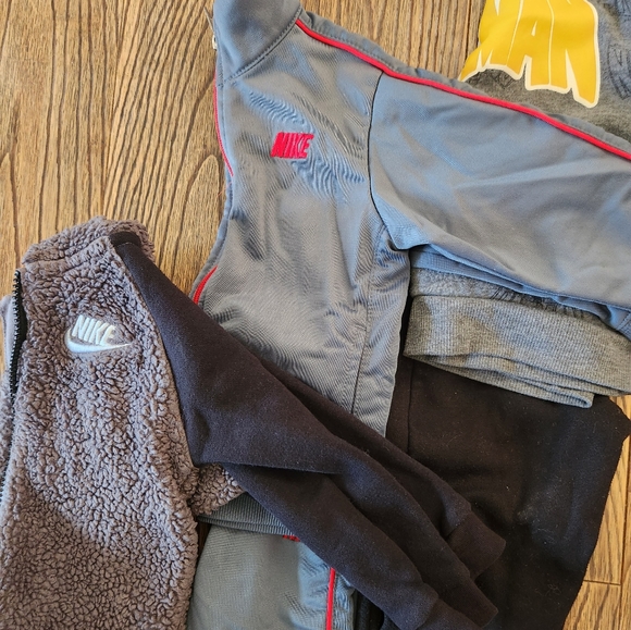 18 month nike/batman winter lot - Picture 3 of 4